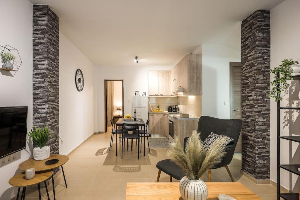 Sofman City Center Apartment A Heraklion  ภายนอก รูปภาพ